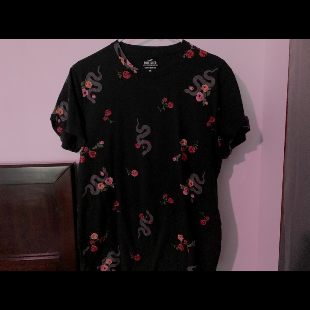 Hollister mens tee